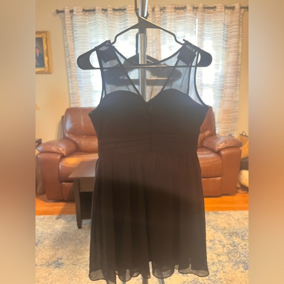 Point Black Mesh & Chiffon Cocktail Dress – Size Medium - Picture 2 of 3